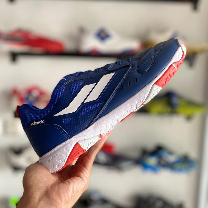 Gambar SEPATU FUTSAL MILLS VOLTASALA PRO LEON LEA ORIGINAL - Navy/White, 39 dari captsport indonesia undefined Tokopedia