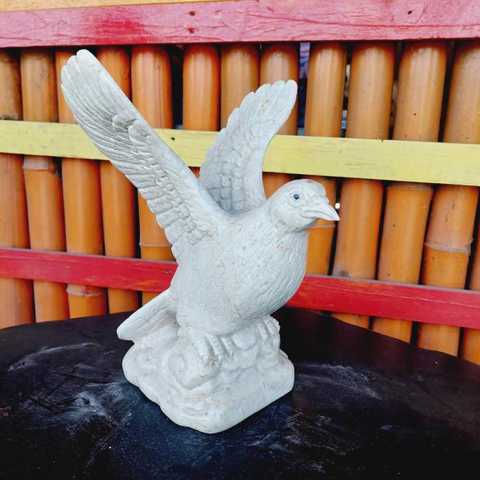 Gambar Patung burung merpati terbang batu marmer putih 30x20 dari marmer berkah_NEW undefined Tokopedia