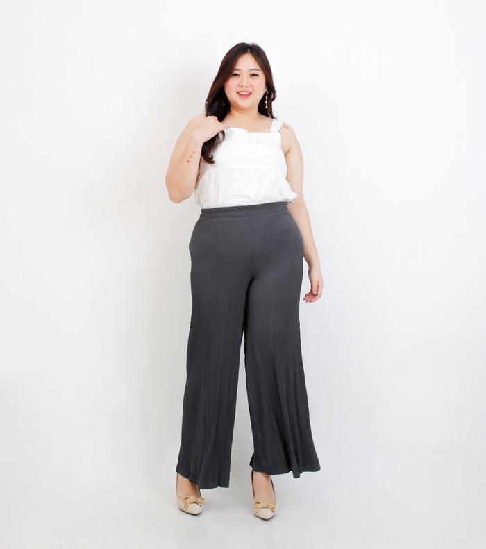 Gambar Celana Bigsize Kulot Plisket Jumbo Pleated Pants Wanita Highwaist - Abu dari Eve Maternity Store undefined Tokopedia