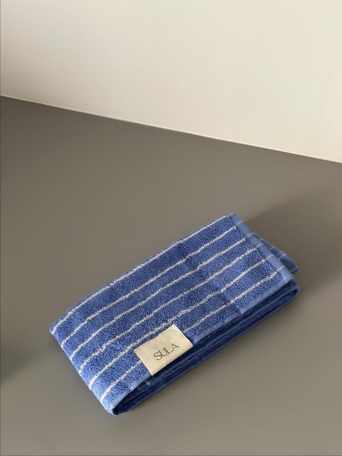 Gambar 100% Oeko Tex Stripes Bath Towel - Ocean/White dari Sula Living undefined Tokopedia