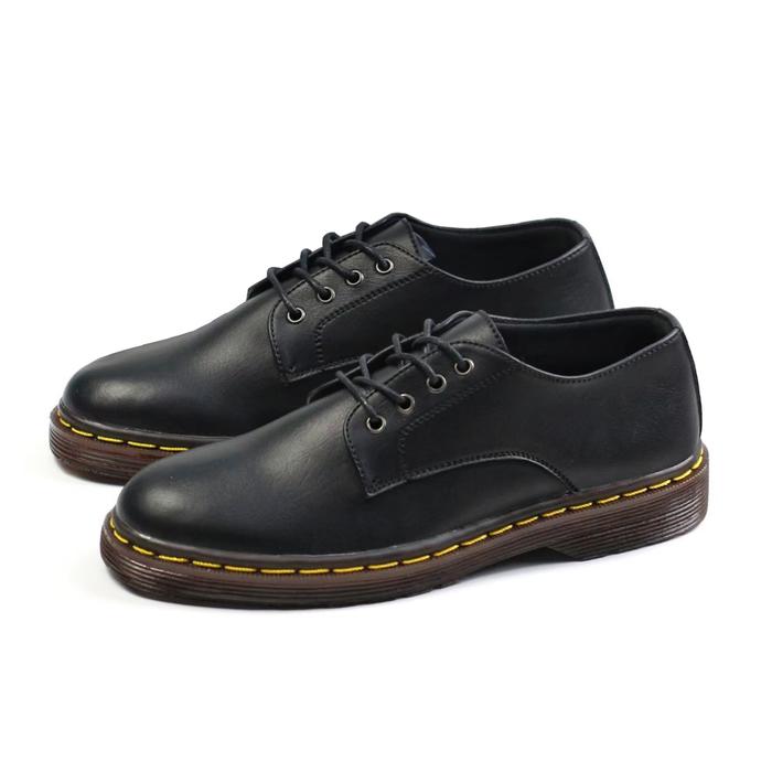 Gambar Sepatu Pria Docmart Martin Low Boots Formal Synthetic Leather Black - Hitam, 40 dari Shaka Footwear_NEW undefined Tokopedia