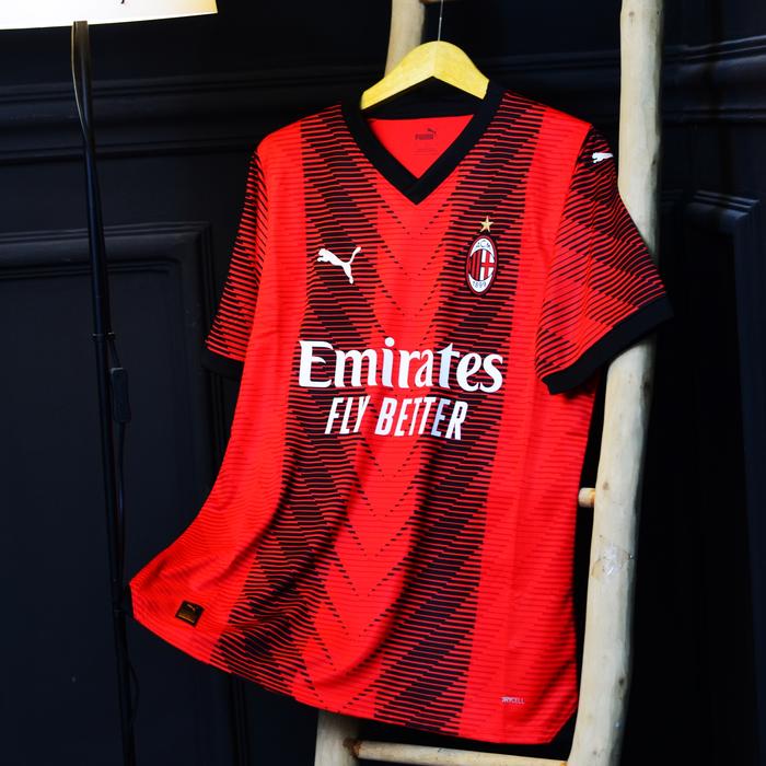 Gambar Jersey Original Ac Milan home 23/24 770383_01 - L dari LAKOJE undefined Tokopedia