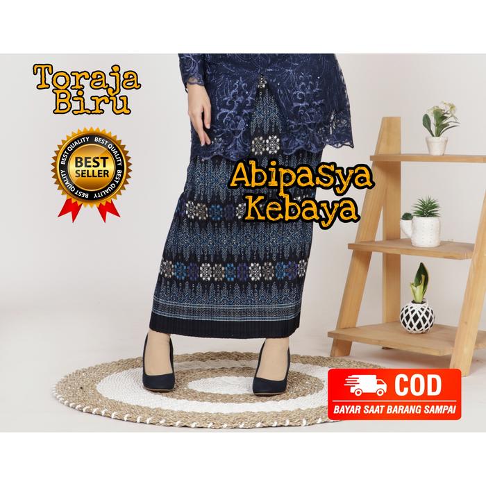 Gambar ROK BATIK PLISKET KEBAYA WISUDA TERBARU - TORAJA BIRU, All Size dari Abi Pasya Kebaya undefined Tokopedia