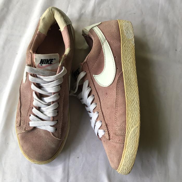 Jual sepatu nike blazer wanita pink low 38 second original Kab