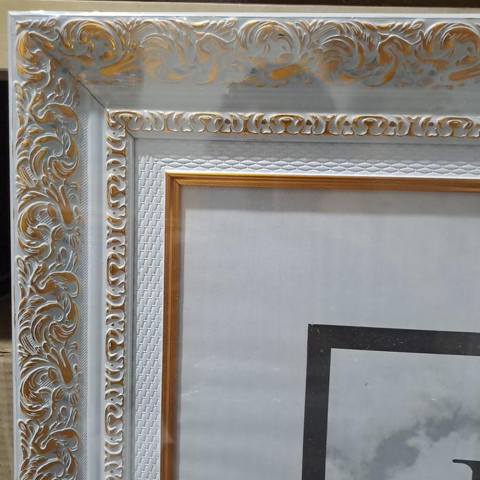 Gambar bingkai foto/frame foto/figura foto spesial 40x60 - White gold, plus kaca dari Nizam galeri Bingkai undefined Tokopedia