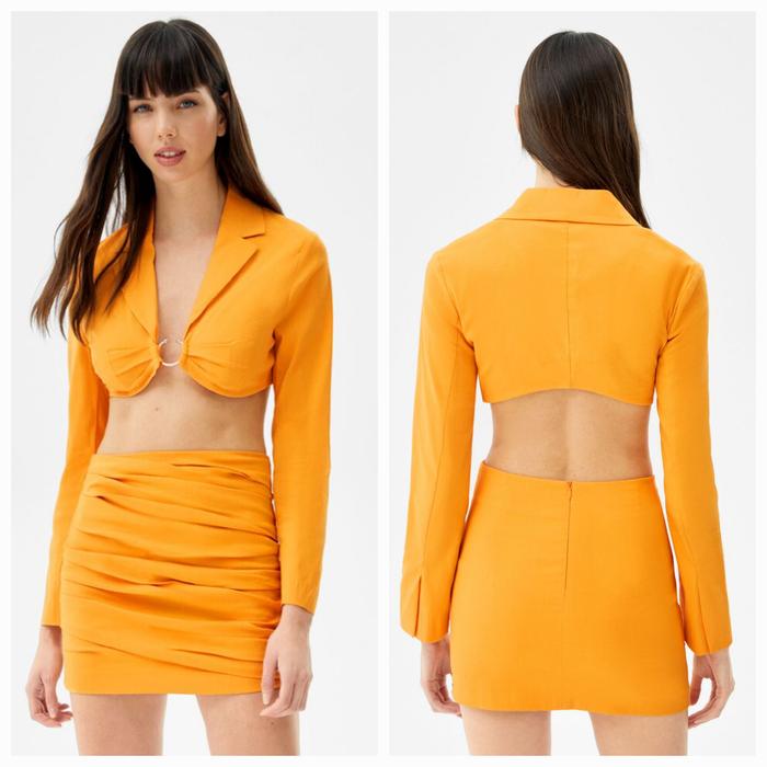 Jual BERSHKA WOMAN CROPPED BLAZER WITH PIERCING DETAIL BARU ASLI