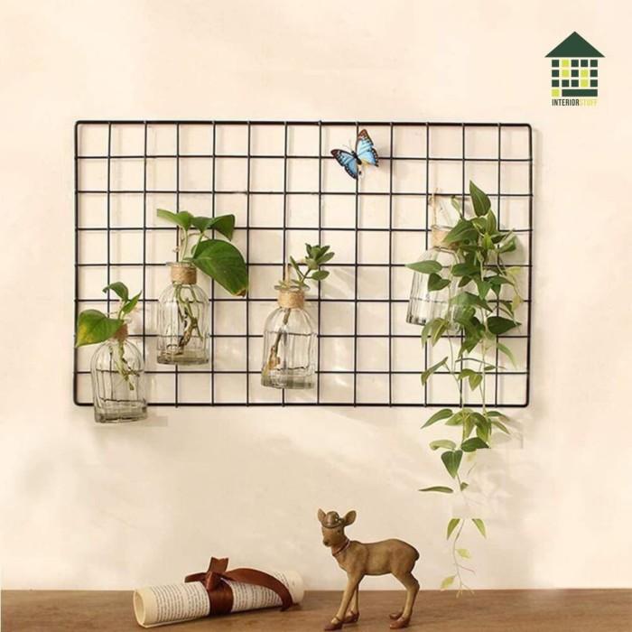 Gambar Dekorasi dinding aesthetic 1 paket hiasan meja vas bunga bingkai foto wall decor dekorasi kamar makna dimensi Flower Pajangan Frame - jaring hitam dari Makna Dimensi undefined Tokopedia