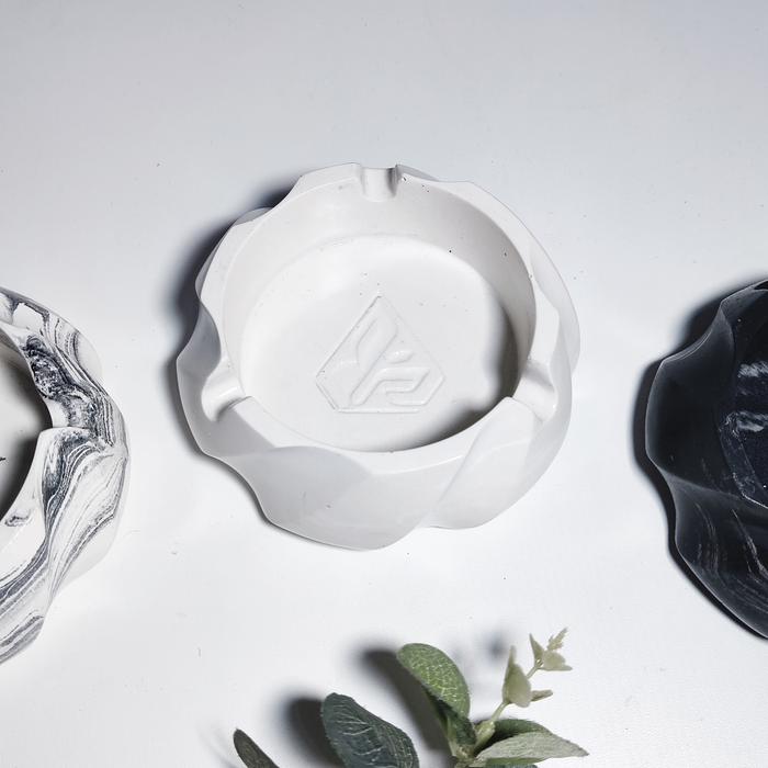 Gambar Asbak Ashtray Aesthetic BULAT TWIST MARBLE WHITE Concrete Semen - PUTIH POLOS, tanpa stainless dari Konkreated undefined Tokopedia