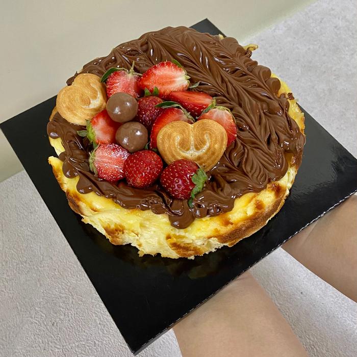 Gambar Burnt Basque Cheesecake - Nutella Straw, Size 16cm dari 404tasty undefined Tokopedia