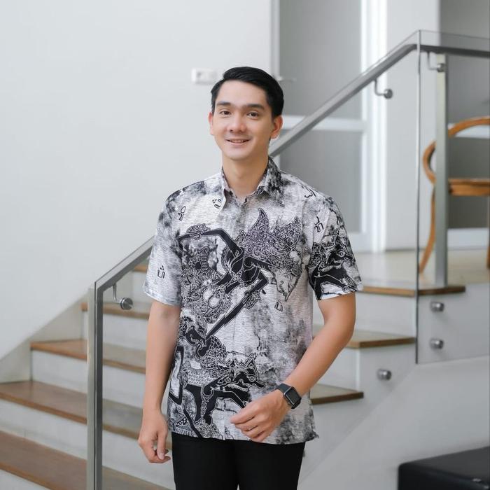 Gambar Batik Pria Lengan Pendek | Fashion Pria - B, XL dari NadyaStore92 undefined Tokopedia