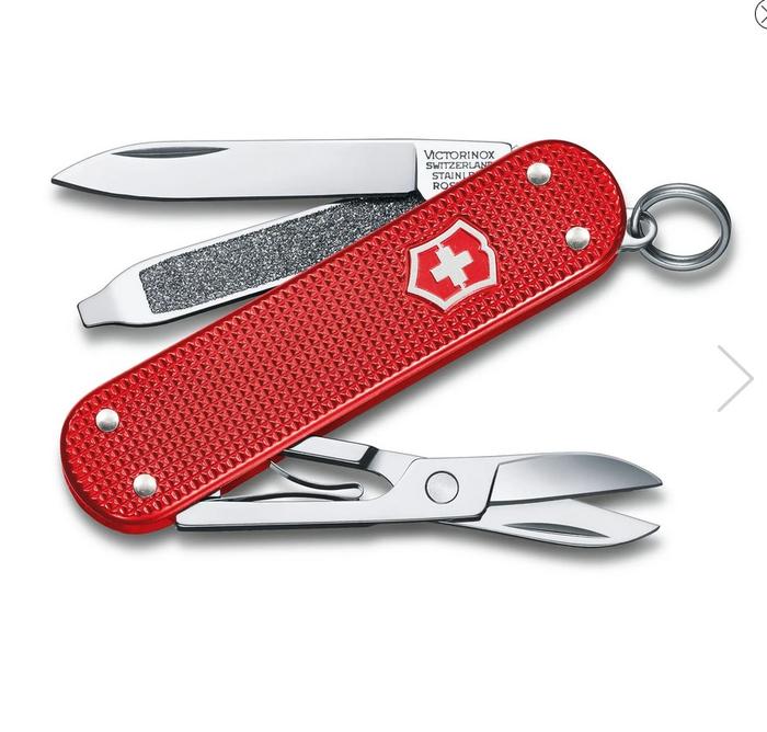 Gambar Victorinox Small Pocket Tools Classic SD Alox - Sweet Berry dari magsport gallery official undefined Tokopedia