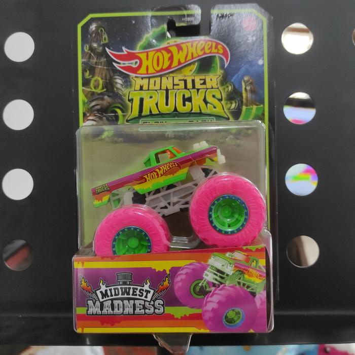 Gambar HOTWHEELS Monster Truck Glow In The Dark Midwest Madness HC854 dari AliToysCollectionOfficial undefined Tokopedia