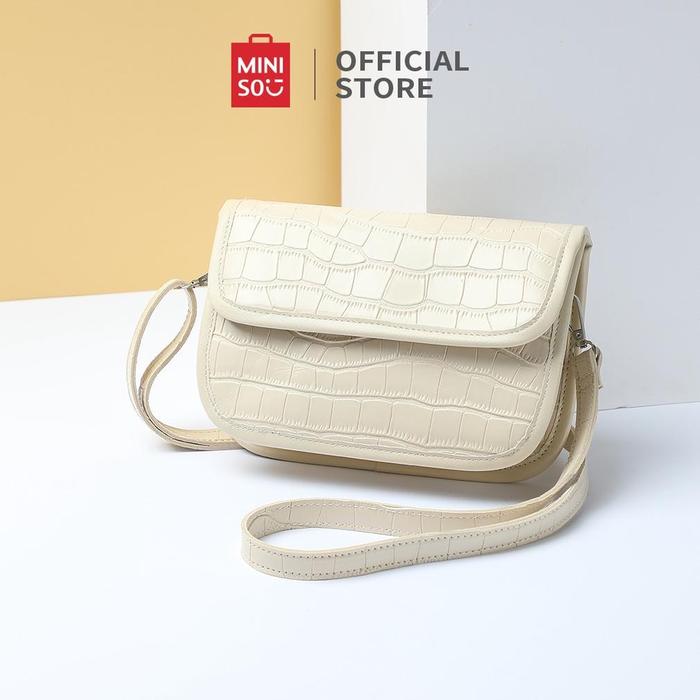 Gambar MINISO Tas Selempang Crossbody Bag Tas Bahu Tas Wanita Hitam Pola Batu - White dari DikiBiki undefined Tokopedia