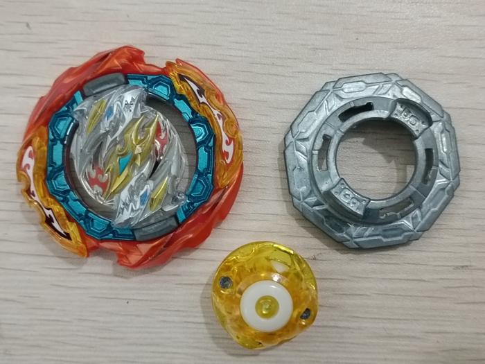 Gambar Beyblade Burst DB - Cyclone Ragnaruk Gg Nv-6 dari Leandsustore undefined Tokopedia