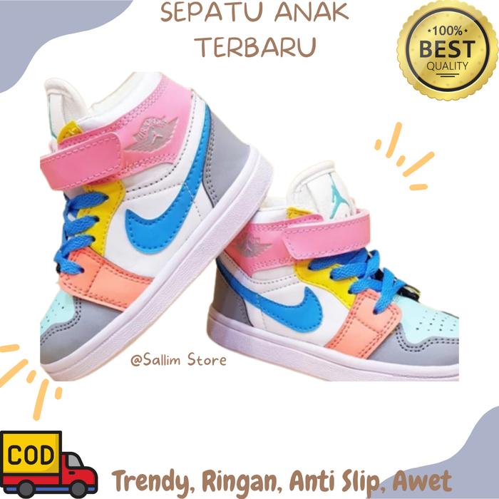 Gambar Sepatu Anak Sekolah Tk SD Perempuan Cewek Air Jordan Usia 1-7 Tahu - PINK GRAY, 26 dari JAYYA RAYYA STORE undefined Tokopedia