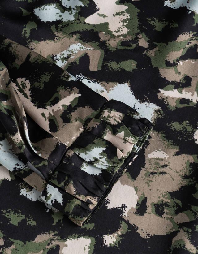 Gambar URBAN&CO Fashion Turtleneck Blouse - 030 - A21 - GREEN, M dari URBAN&CO OFFICIAL undefined Tokopedia