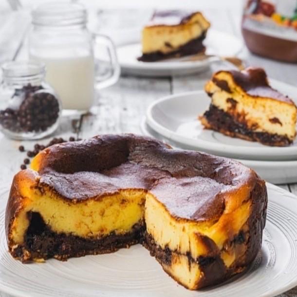 Gambar Nutella Basque Burnt Cheesecake - kue ulang tahun dan hari raya - 12cm dari AngelCakery Alam Sutera undefined Tokopedia