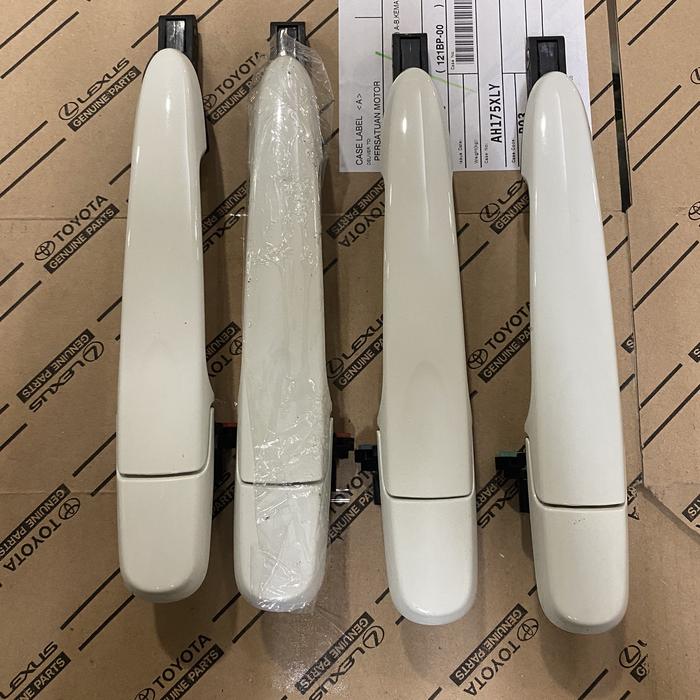 Gambar Handle Handel Luar Grand Avanza Xenia Original - Putih 1pcs dari JBparts undefined Tokopedia