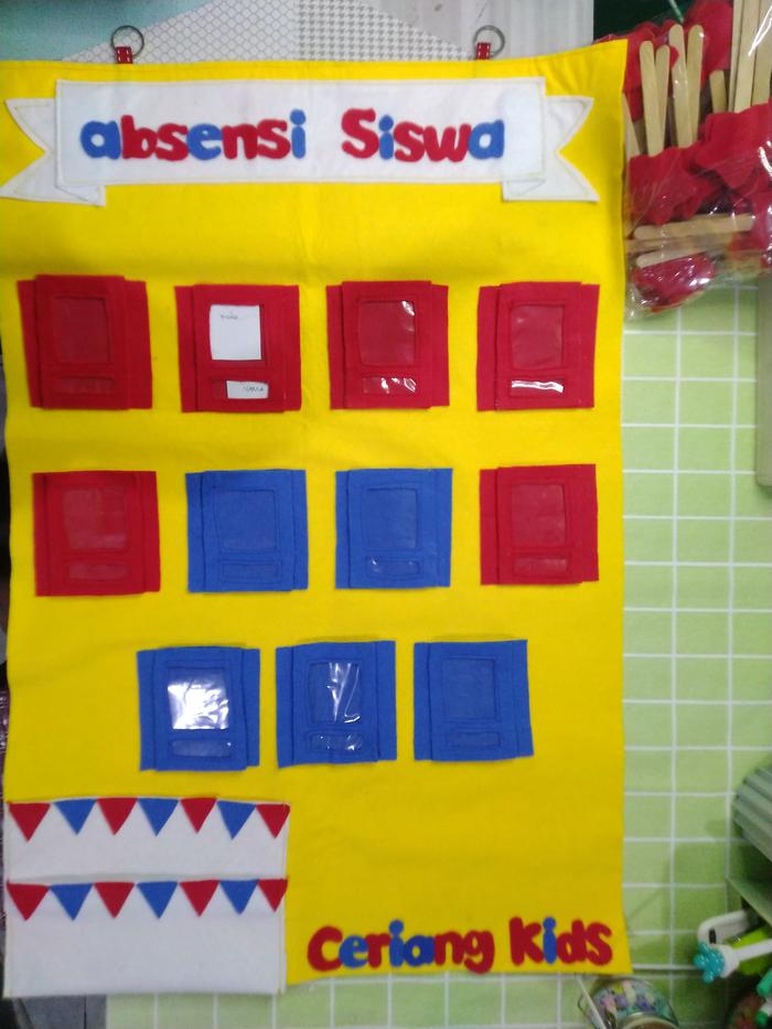 Gambar papan absensi siswa kelas - Tema10, 60 x 45cm dari Zakia craft Handmade undefined Tokopedia