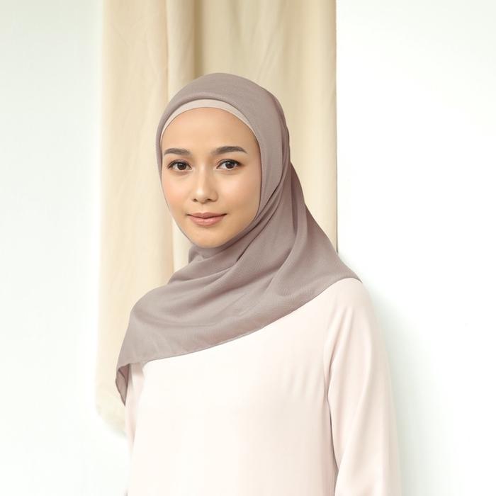 Gambar Diario Hijab Wanita Chevron Plain Scarf Voal - Gravel dari Diario undefined Tokopedia