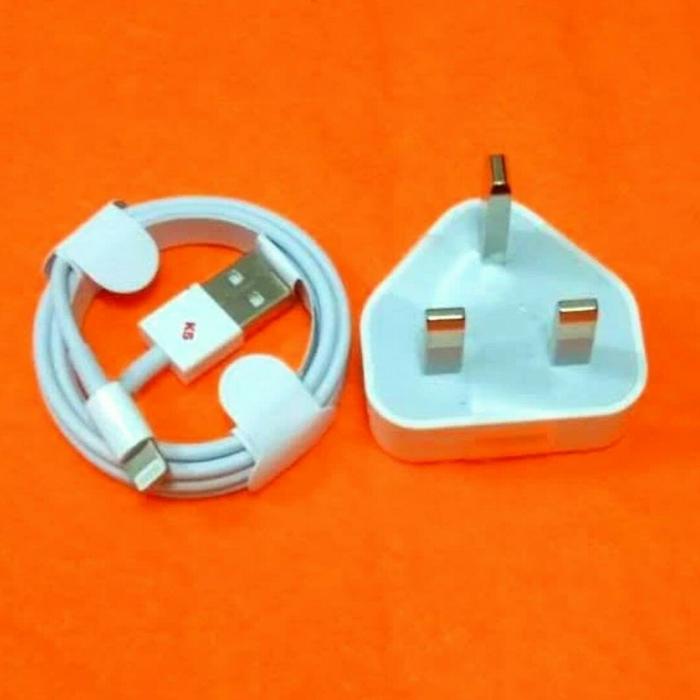 Gambar adaptor cap kaki 3 tiga iphon /kabeldata ori100 dari ADMGroup undefined Tokopedia