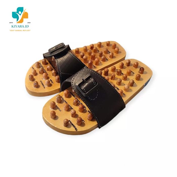 Gambar Sandal Kesehatan Terapi Pijat Refleksi Sendal Rematik Pria Wanita - Selop Kayu, 38 dari Kiyara Official Shop undefined Tokopedia