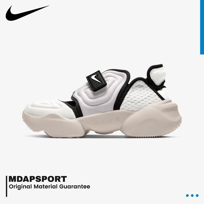 nike aqua rift white black