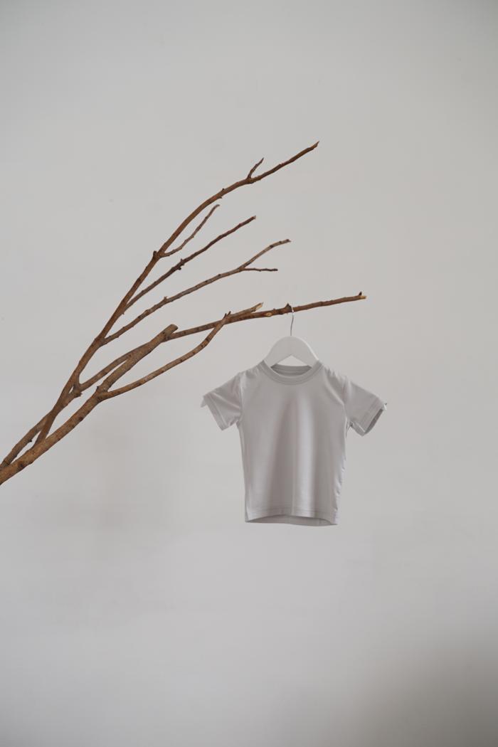 Gambar Kaos Anak Unisex TENCEL, Kids Tee Grey - Grey, 7-8 tahun dari Tibikidswear undefined Tokopedia