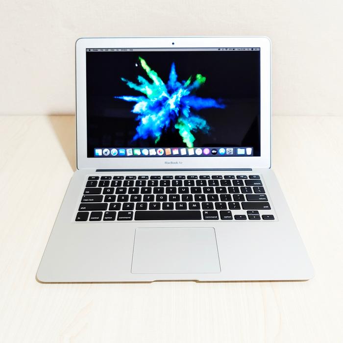 Jual MacBook Air 2014 i5 RAM 4GB SSD 128GB 13 inch Not 2015 - Main Image