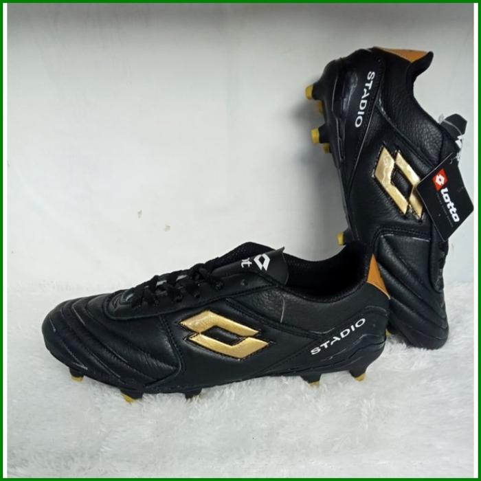 Gambar sepatu bola lotto Stadio kulit sapi asli sol udah di jahit keliling - hitam gold, ukuran 41 dari ameliatokosumber undefined Tokopedia