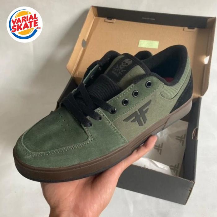 Skateboard shoes fallen forest green gum 44 di Varialsk8co Tokopedia