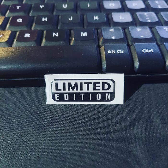 Gambar Sticker Timbul Resin LIMITED EDITION Lycal 3D Logo Kecil Satuan - KOTAK HITAM dari TerasDigital undefined Tokopedia
