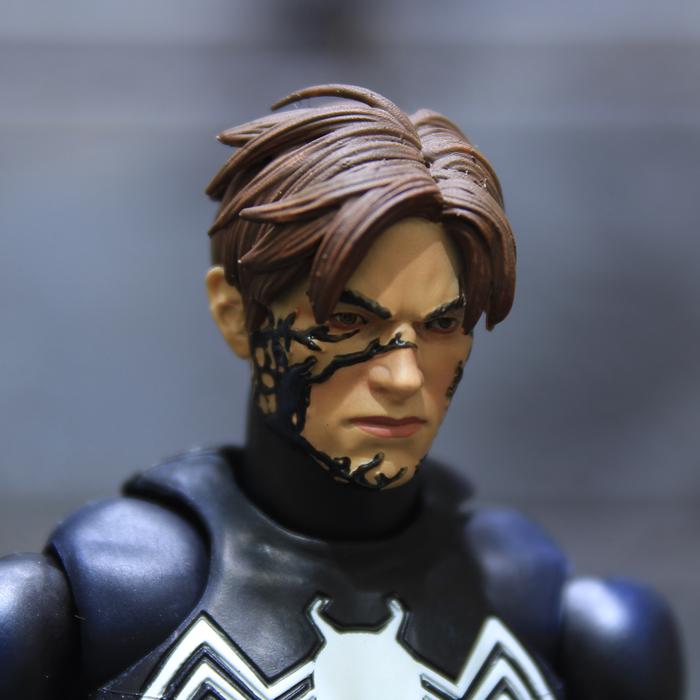 Gambar 1/12 Custom Marvel Mafex Black Costume Spider Man Unmasked Head Sculpt - Neutral dari Vault Custom undefined Tokopedia