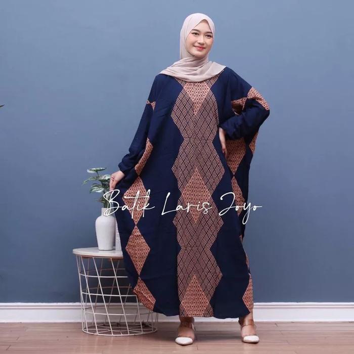 Gambar Daster Kaftan Cloudia Ori Jumbo Busui Resleting Depan Rayon - birutua, All Size dari Gallery Kantiz undefined Tokopedia