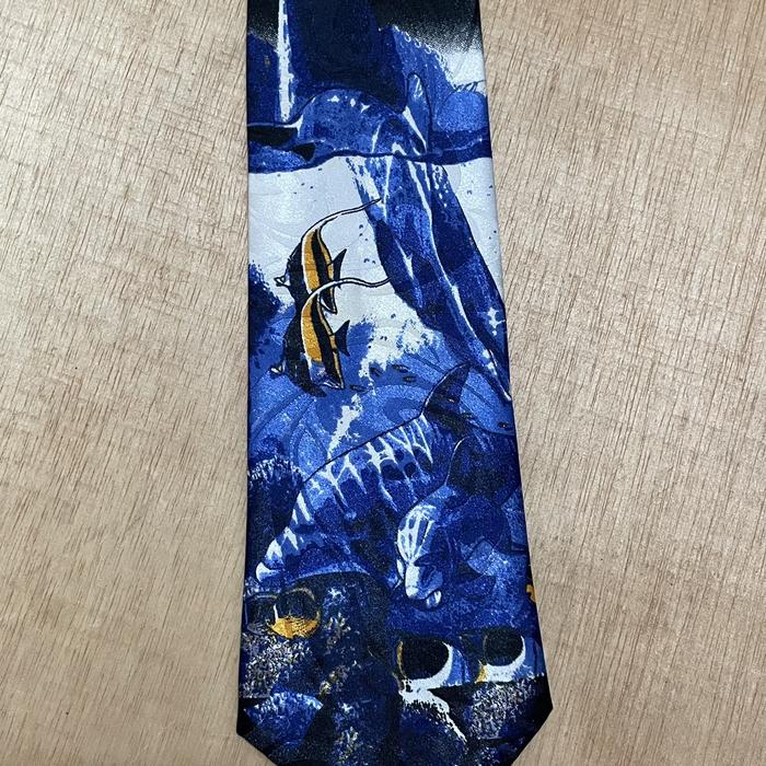 Gambar Dasi Karakter dewasa - 9, B dari Brothersnecktie undefined Tokopedia