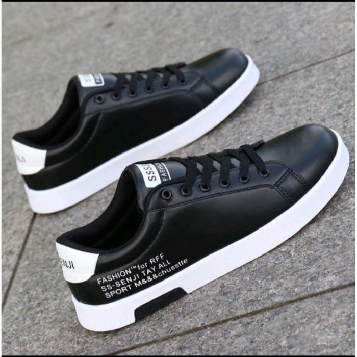 Gambar Sepatu Sneakers Pria Casual Hitam Putih Fashion - Hitam, 39 dari Ciomas House undefined Tokopedia