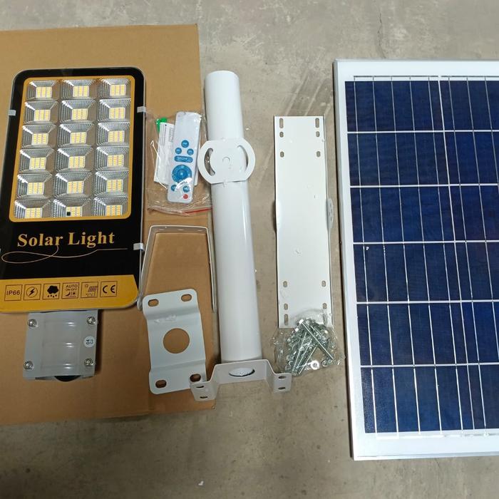 Jual lampu jalan tenaga surya 800 watt 800w solar panel besar PJU solar ...