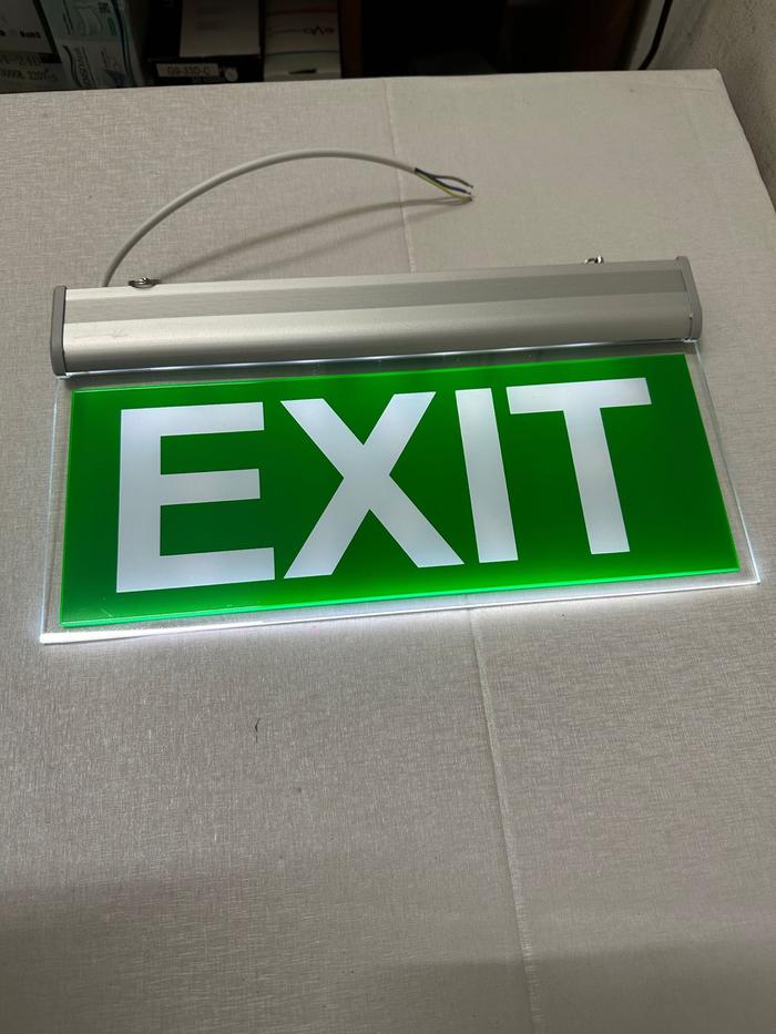 Gambar Lampu Emergency Exit Acrilic LED / Lampu Darurat EXIT LED - acrilic polos dari Bagus terang e undefined Tokopedia