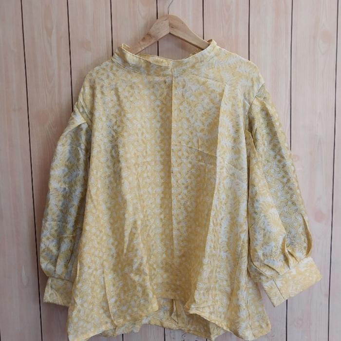 Gambar blus batik  baju Kerja  atasan wanita  vicos cuy - code 1, XXXL dari Batik Kalimataya undefined Tokopedia