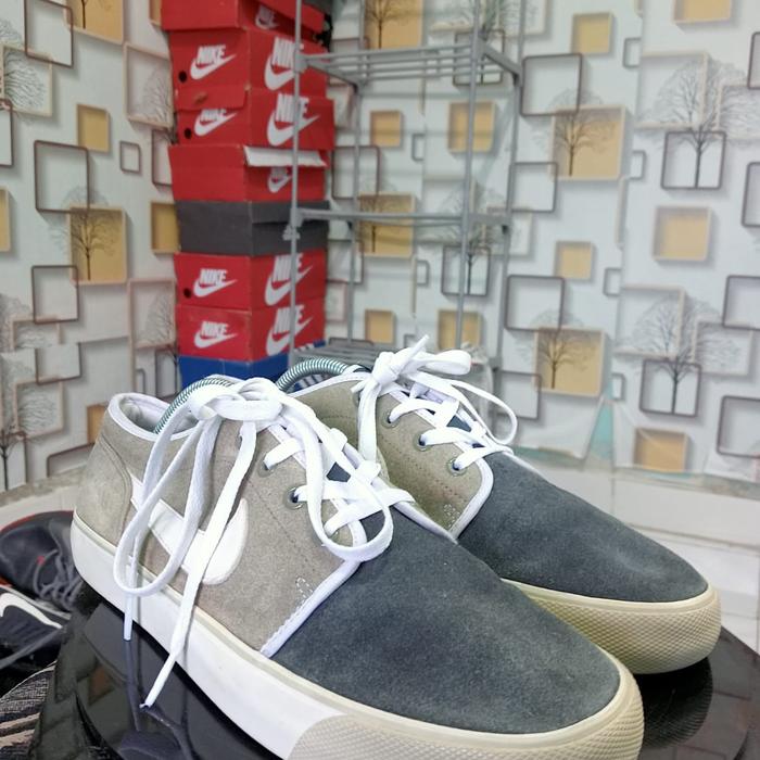 Gambar nike casual toki low second brand dari almaja_secondbranded undefined Tokopedia