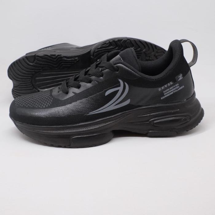 Gambar Sepatu Olahraga Pria ZEVIL Sneakers Sport Full Black Running Outdor - Full Black, 39 dari Zevil Footwear undefined Tokopedia