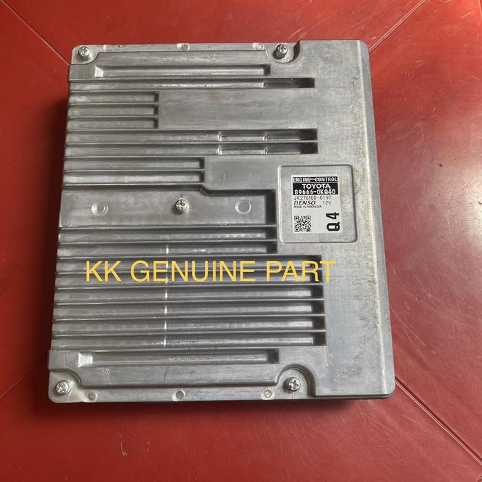Ｋ 2004-06 toyota corolla matrix vibe 1.8L engine computer