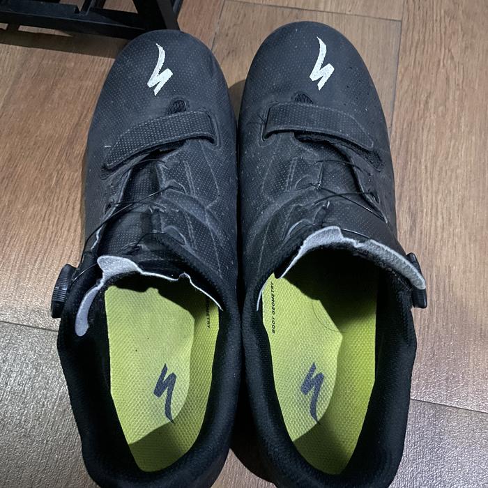 Gambar sepatu roadbike specialized torch 1.0 dari Koleksi Dkey undefined Tokopedia