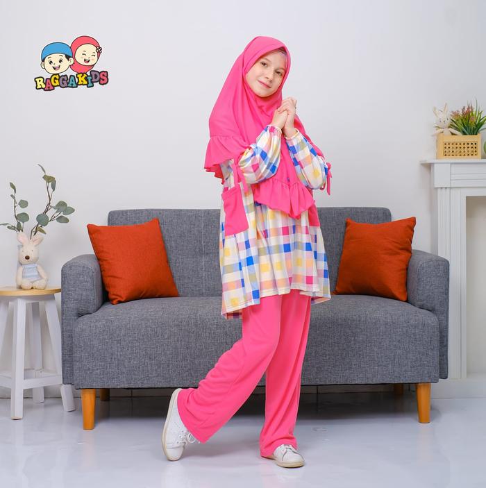 Gambar setelan baju muslim anak perempuan set tunik kaos raggakids  2 13 taon - Stoberi, XL dari thecutshop undefined Tokopedia