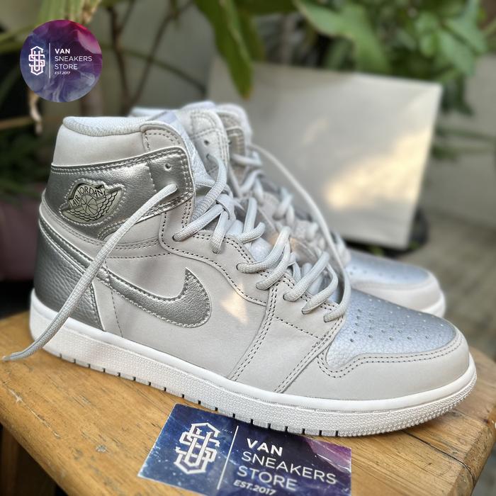 sepatu sneakers jordan