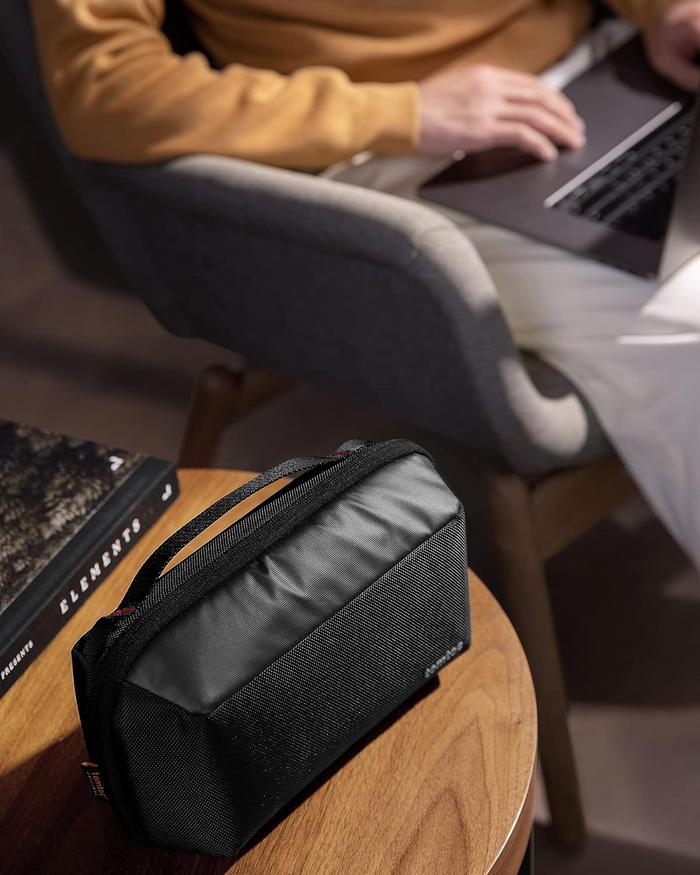 Gambar tomtoc Electronic Organizer Accessory Tech Pouch Storage Bag A0113 - Hitam dari TOMTOC INDONESIA undefined Tokopedia