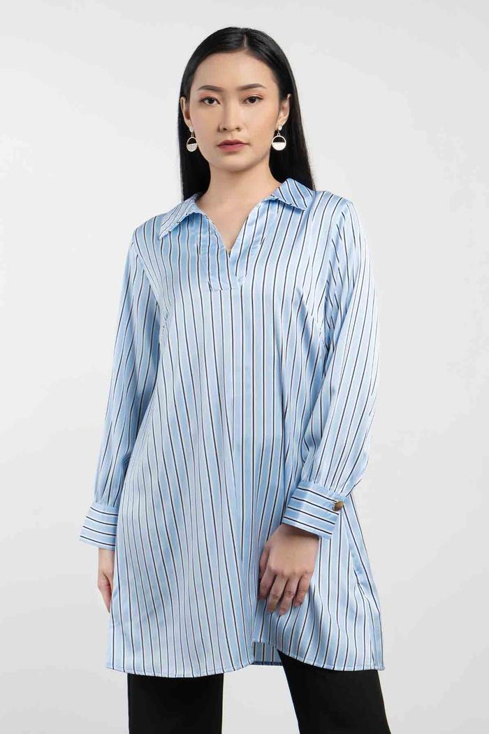 Gambar URBAN&CO Fashion Striped Satin Midi Blouse - 812078 - BLUE, S dari URBAN&CO OFFICIAL undefined Tokopedia