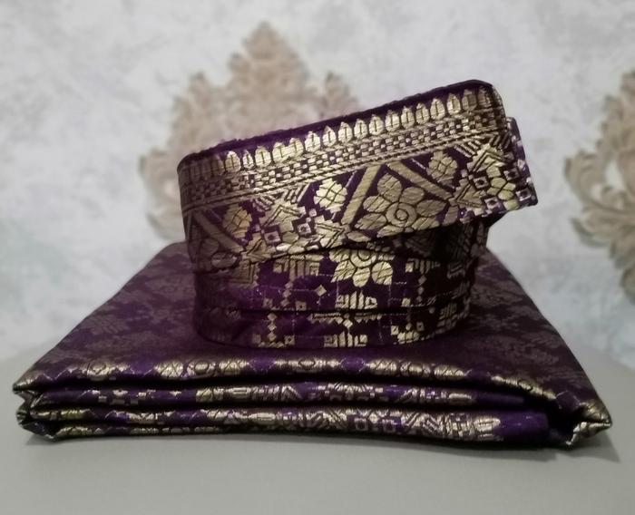 Gambar SET TANJAK DAN SARUNG SONGKET MELAYU (harga belum termasuk bros) - ungu tembaga dn dari Anak Melayu Store undefined Tokopedia