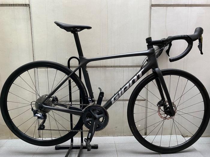 Jual Giant TCR Advanced Disc KOM 2021 Ultegra Like New Kab