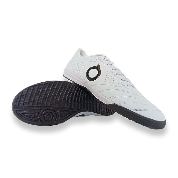 Gambar Sepatu Futsal Ortuseight Original 100 Sport Olahraga Running Joging - Putih Hitam, 39 dari eRKa Wallet Store undefined Tokopedia